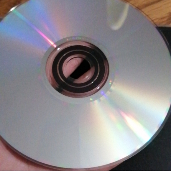 Yanni CD - Picture 3 of 3